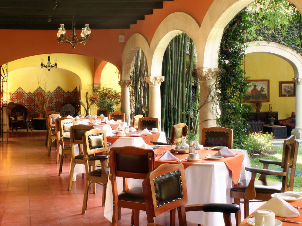 Hotel Racquet Cuernavaca Exterior photo